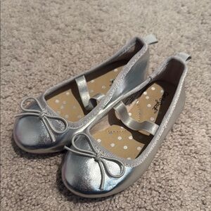 Cat and Jack Silver Kids Ballet Flats
